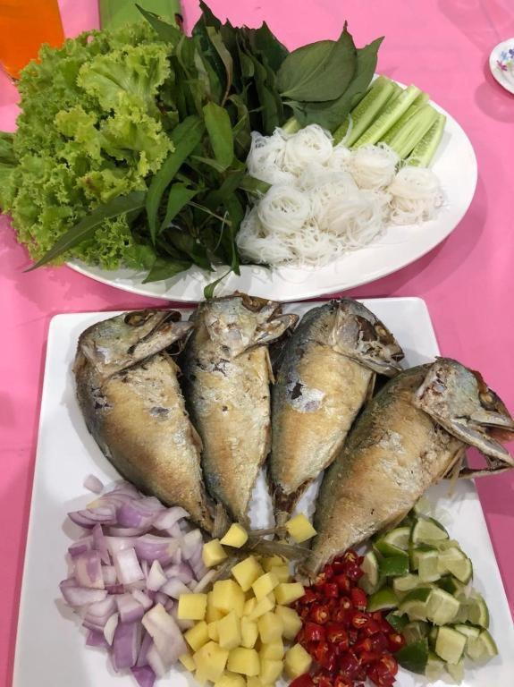 Pornsiri Hotel Sisaket Екстер'єр фото