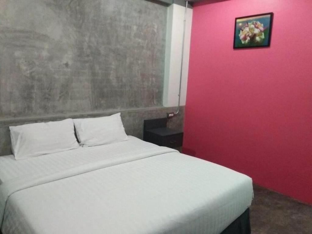Pornsiri Hotel Sisaket Екстер'єр фото