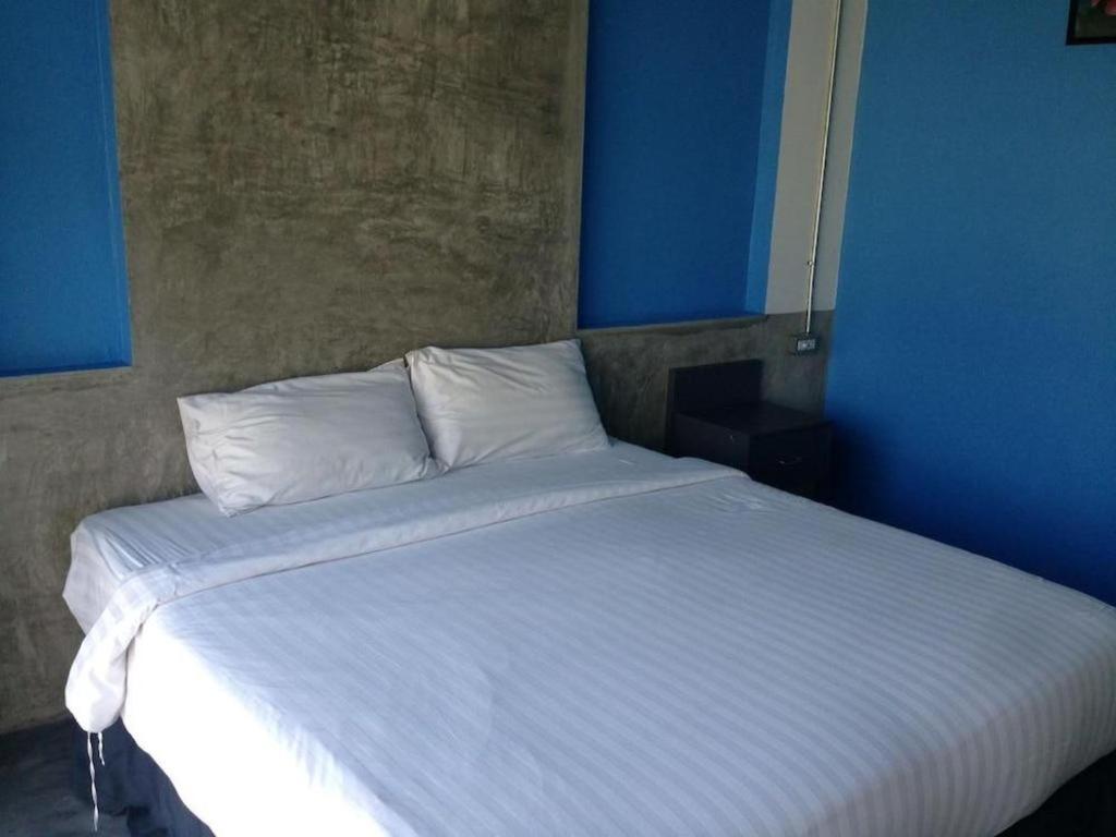 Pornsiri Hotel Sisaket Екстер'єр фото