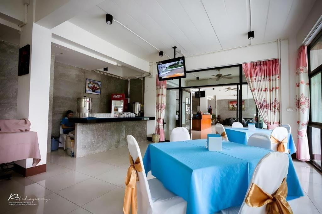Pornsiri Hotel Sisaket Екстер'єр фото